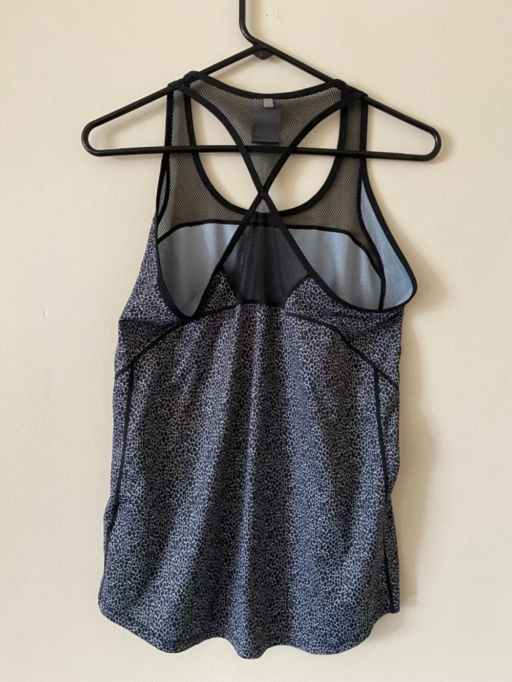 Nike mesh Racerback sporty black + Gray chita Print Mesh Tank